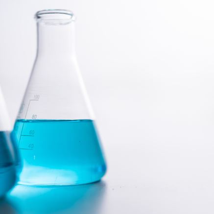 PCC@THF-OOH: A Novel Catalyst for Light-Dark Catalytic Coupling in Organic Oxidation Reactions