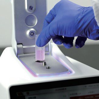 UV-Vis spectrophotometer with Cuvette
