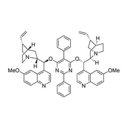 (9S)-(9''S)-9,9''-[(2,5-diphenyl-4,6-pyrimidinediyl)bis(oxy)]bis[6'-methoxycinchonan], 98%, (99% de)|07-1428|1202521-49-0